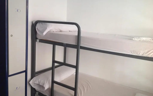 Olé Backpackers Hostel