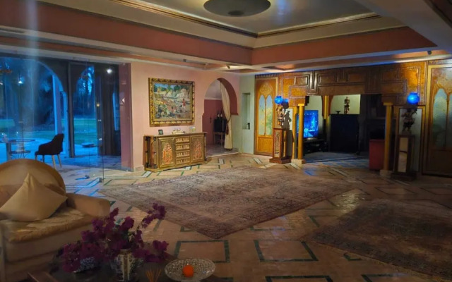 Palais Villa Oyussoud