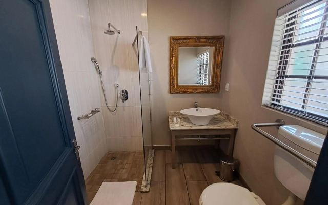 Three Rivers Lodge and Villas