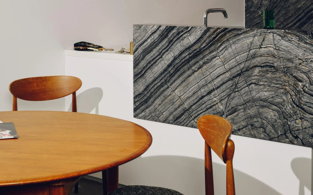 Ovolo Nishi