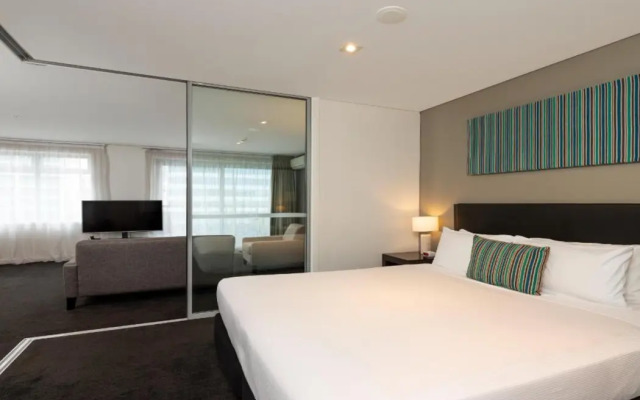Nesuto Stadium Hotel and Apartments