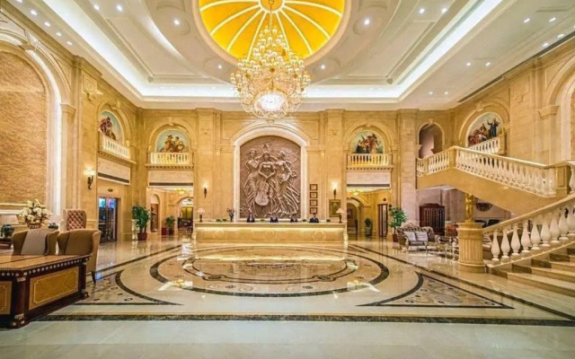 Vienna International Shanghai Pujiang Town