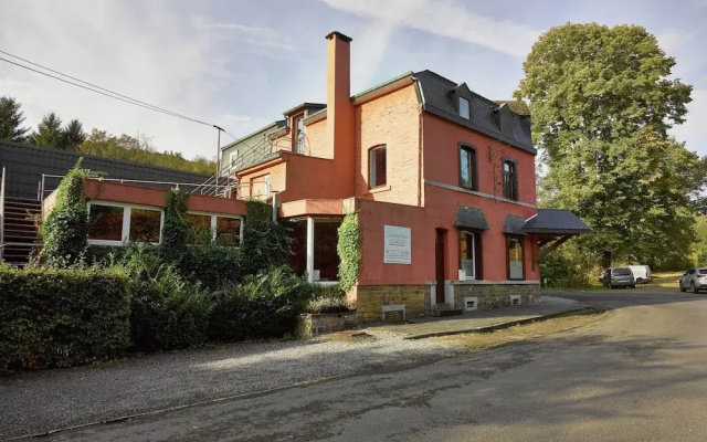 Luxurious Villa in Stoumont With Sauna