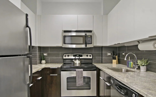 1BR in Hyde Park - Del Prado 811