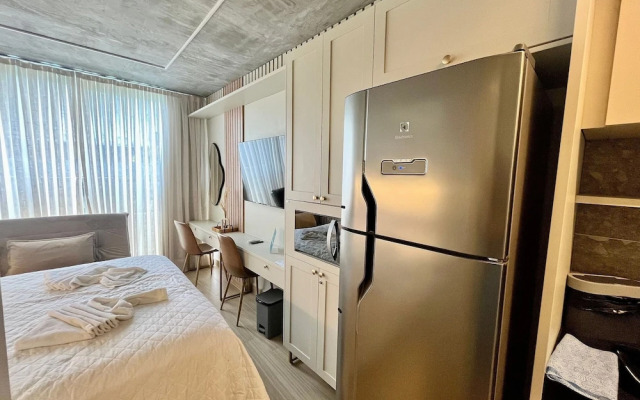 Setai Yacht Comfort II - By Almare Flats