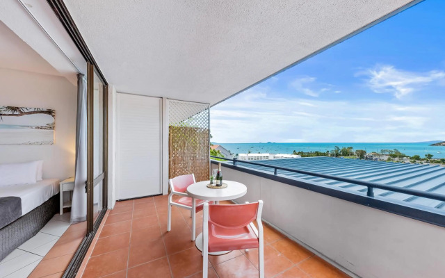 Ocean View 33A Studio Pool Ocean View WIFI