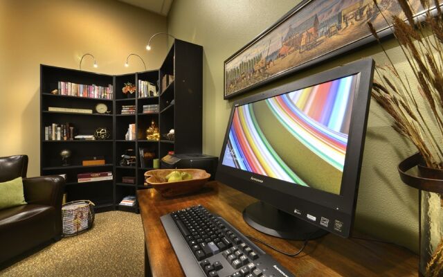 Hotel Maison Yakima Tapestry Collection by Hilton