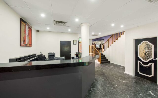 Comfort Hotel Dandenong
