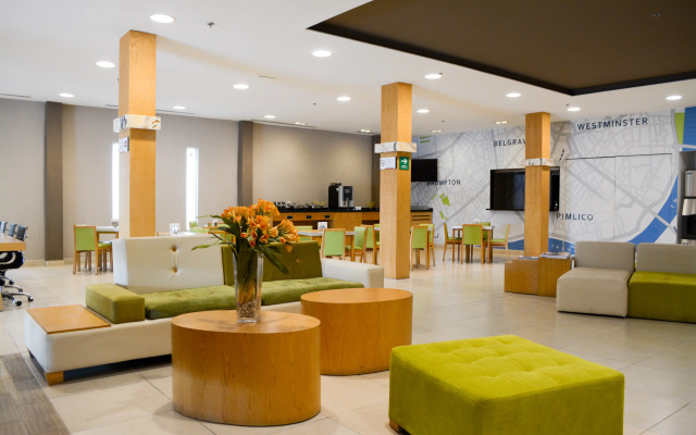 Stain Loft & Suites