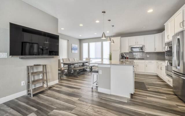 3BD Rooftop Lounge Restaurants & Parks