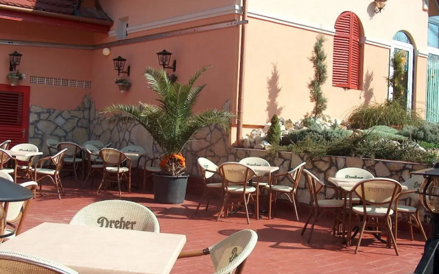 Piknik Wellness Hotel