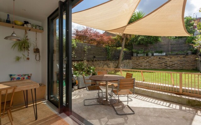 South London Architectural Retreat