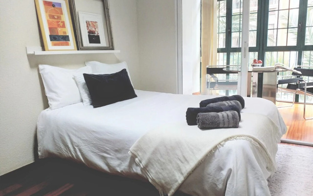 LARGE Apartment with large and sunny Terrace - Garden & Outdoor Gym, ALICANTE CENTER