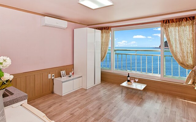 Yeongheung-do Hae Beach Pension