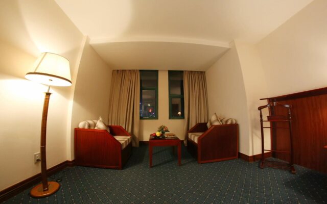 The Tray Hotel