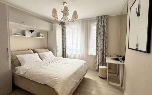 Мун72 на улице Джанбровского, д. 4