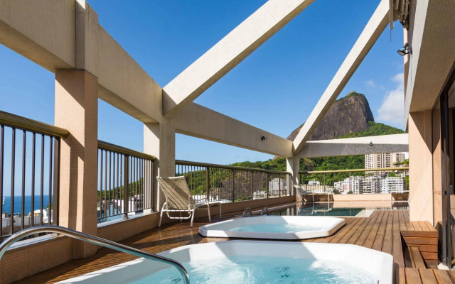 Mc Flats The Claridge