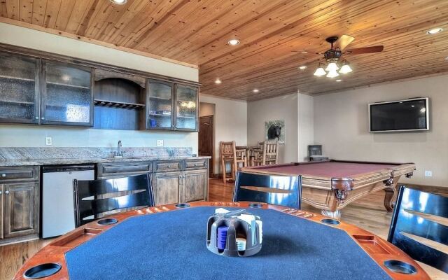 No 19 Luxury Village Retreat