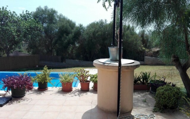 Villa With 4 Bedrooms in Manacor, With Wonderful Mountain View, Privat