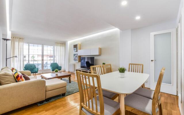Alcalá I in Madrid with 3 bedrooms and 2 bathrooms