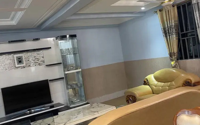 CRL Apartment 2