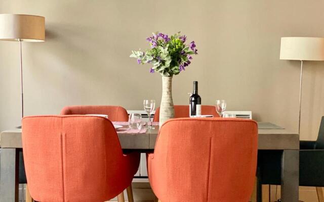 LOUVRESeine 1-minby Pad-à-Terre est '99 5 hotel standards