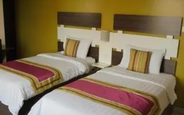 Magharibi Suites Hotel