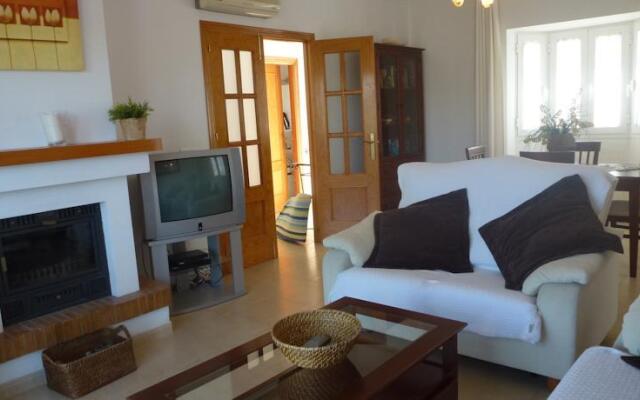 Villas Nerjazul - Las Lomas