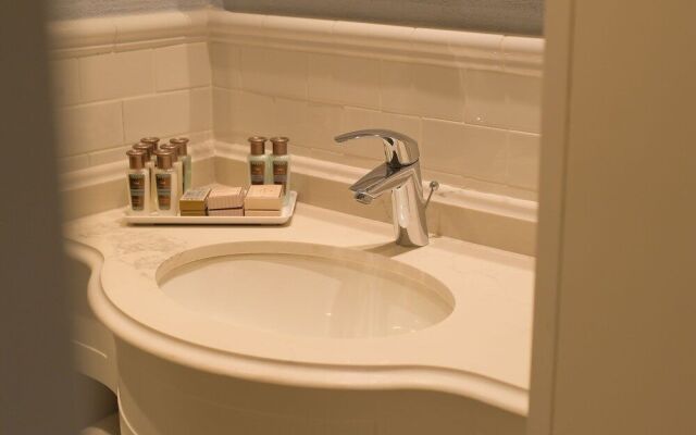 Edmond Luxury Hotel & Spa