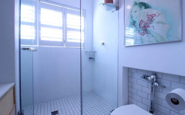 Lions Head Apartment by CTHA