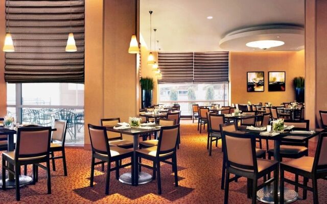 Hyatt Rosemont
