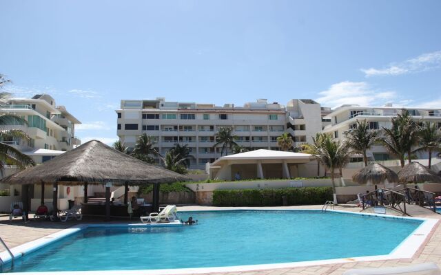 Suites Brisas Cancun