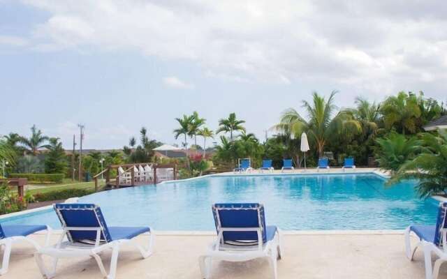 Sea Breeze Villa at Coolshade