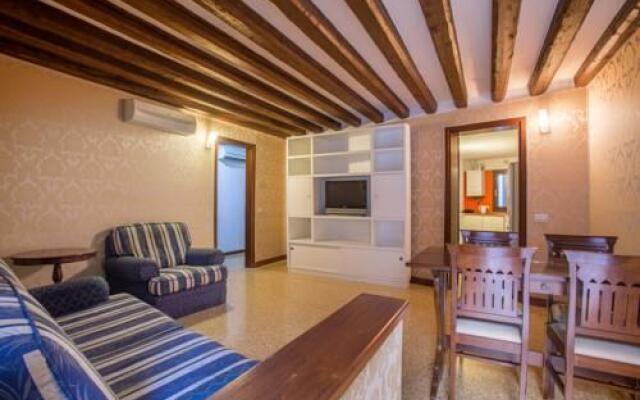 Piazzale Roma Venice Apartment