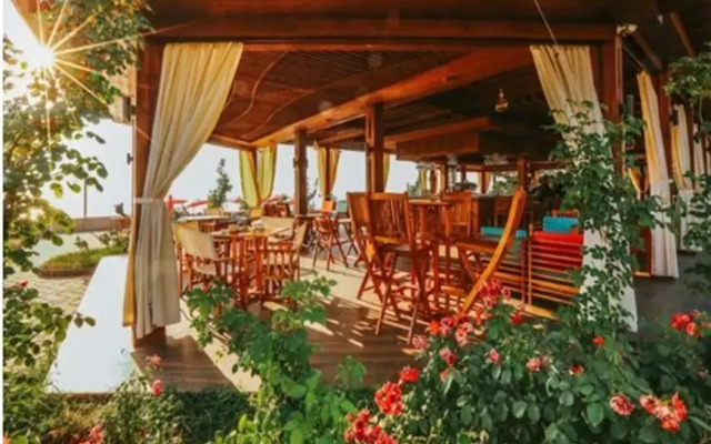 Hotel Oasis