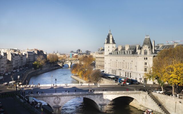 Hotel Les Rives De Notre Dame