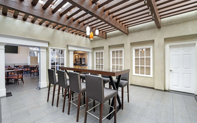 Best Western Plus Newport Mesa Inn