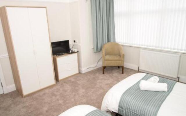 Longstone House Hotel