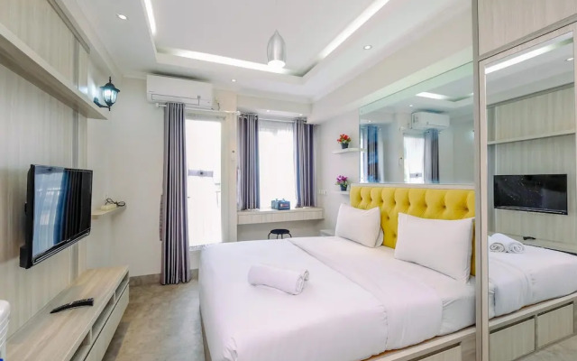 Homey Studio Room at Podomoro Golf View Apartment