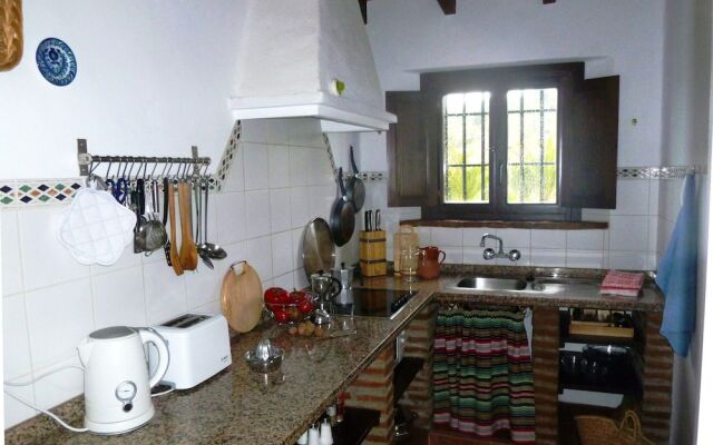 Guest House in a Traditional Andalusian Country Estate