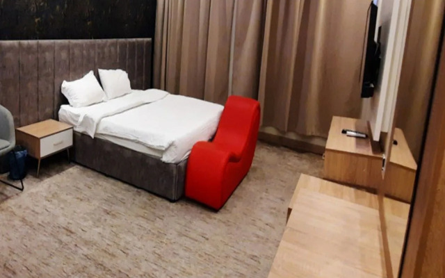 Golden Abha Almidyaf