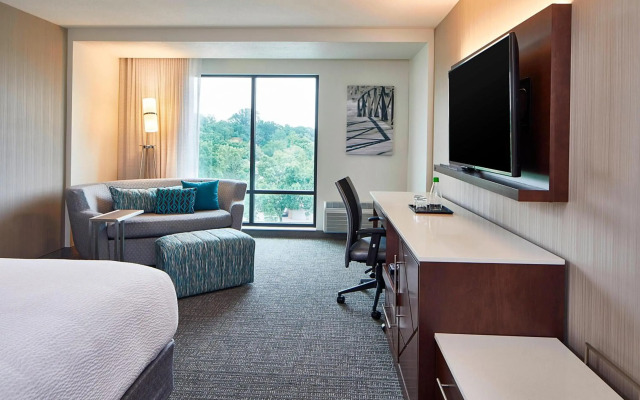 Courtyard by Marriott Minneapolis West