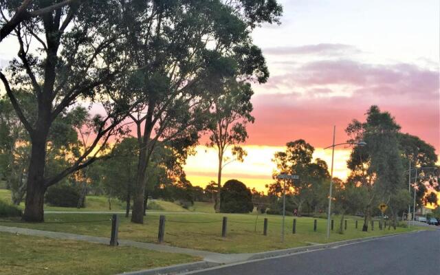 Insaa Serviced Apartments Dandenong