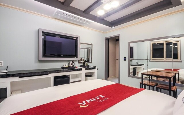 Yeosu Luna Hotel