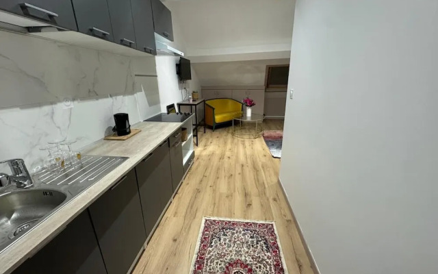 Gîtes by Hôtel Les Reflets Jaunes