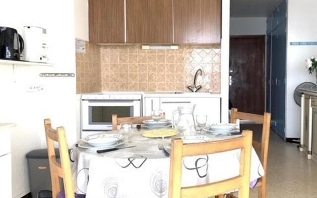 Appartement Balaruc-les-Bains, 1 pièce, 4 personnes - FR-1-503-69