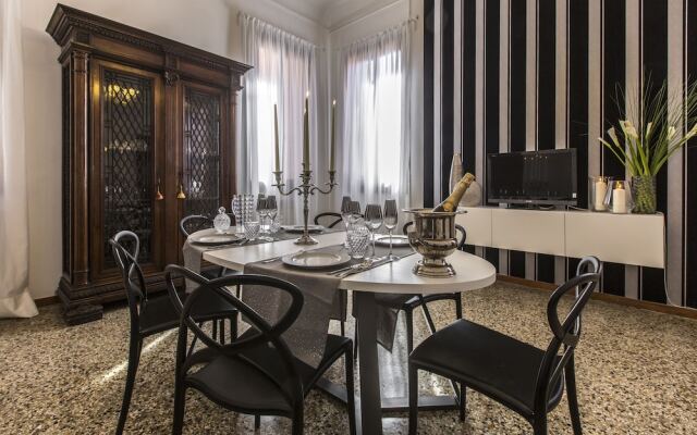 Rialto Design Boutique Apartment