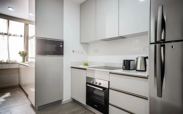 Yaya Hotel and Apartments