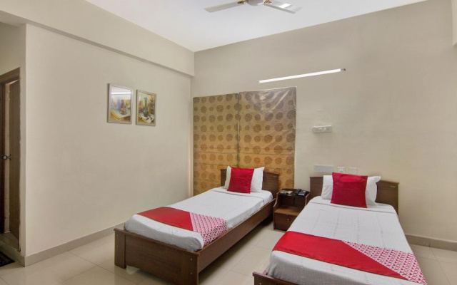 OYO 12458 SilverKey Madhapur