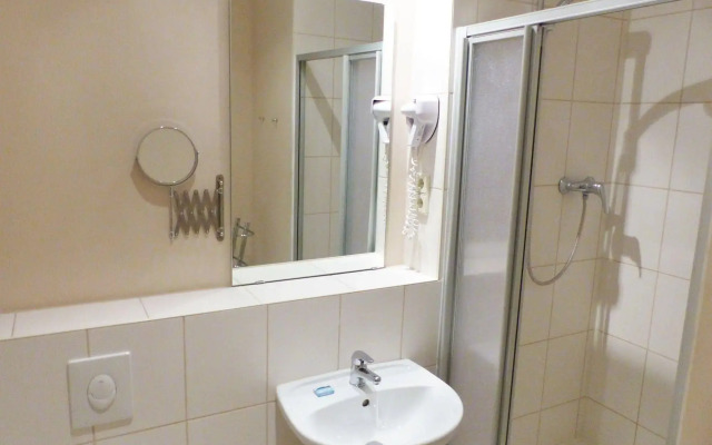 Hotel Pension Elegia am Kurfürstendamm